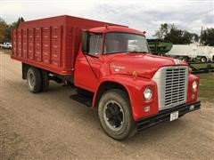 1962 International Load Star 1600 Straight Truck 