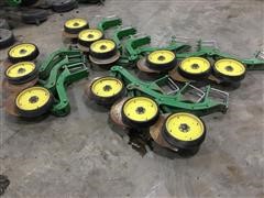 John Deere Single Disk Fertilizer Openers 