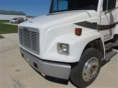 items/d0179dcc8733e41180bf00155de252ff/2002freightlinermedconvfl70businessclasstrucktractor