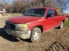 2000 GMC Sierra C1500 Extended Cab Pickup 