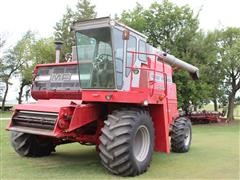 Massey Ferguson 860 Combine W/Rear Wheel Assist 