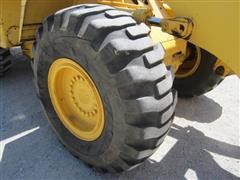 items/d20317b8571ce41180be00155de252ff/2001newhollandlw170loader