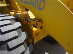 items/d20317b8571ce41180be00155de252ff/2001newhollandlw170loader