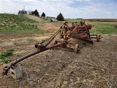 Caterpillar Pull-Type Grader 