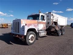 1972 International Transtar 4300 T/A Mixer/Feed Truck 