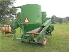 items/d330678e4d26e41180be00155de252ff/johndeere400grindermixer