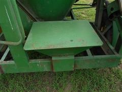 items/d330678e4d26e41180be00155de252ff/johndeere400grindermixer