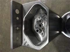 items/d39312fab228e41180be00155de252ff/2014stainlesssteeltoiletandsink