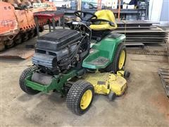 John Deere 345 Lawn Tractor 