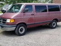 1998 Dodge Ram Wagon 3500 Passenger Van 