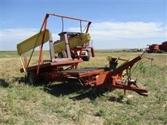 New Holland Stackliner 1000 Pull-Type Hay Wagon 