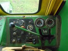 items/d5f471f8d228e41180be00155de252ff/unknownyearjohndeere105cornspecialcombine