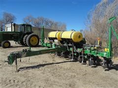 1997 John Deere 1760 8 Row Planter 