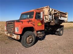 1986 International 1754 S/A Feed Truck W/scale 