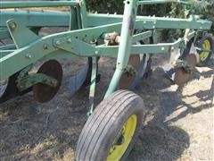 items/d7f727202543e41180be00155de1c209/johndeere3100plow