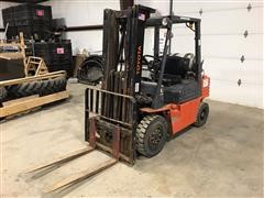 Toyota 42-5FG25 Forklift 