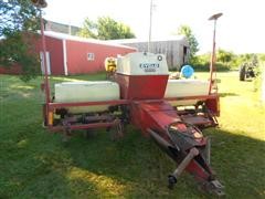 1975 IH 400 Planter 