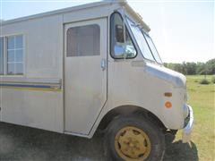 items/d92478929b3fe41180be00155de1c209/1981grummanolsenkurbmasterfoodservicetruck