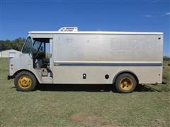 items/d92478929b3fe41180be00155de1c209/1981grummanolsenkurbmasterfoodservicetruck