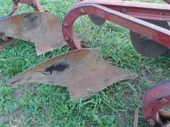 items/d953e31a1449e41180bf00155de1c209/masseyharris316plow