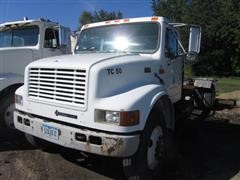 1999 International 4900 DT466E Cab And Chassis 