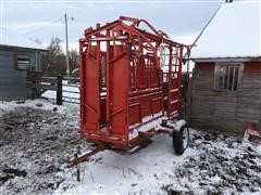 StrongHold Cattle Squeeze Chute 