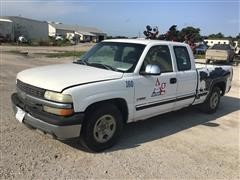 2002 Chevrolet 1500 2WD Extended Cab Short Bed Pickup 