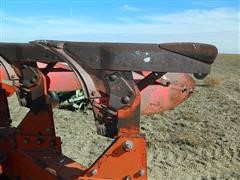 items/dc526fd3a95be41180bd00155de187a0/masseyferguson570plow