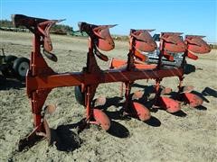 items/dc526fd3a95be41180bd00155de187a0/masseyferguson570plow