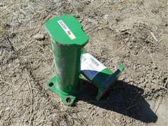 John Deere 300-400 Series Loader Mounts 