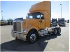 2004 International 9900I Truck Tractor 