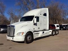 2011 Kenworth T700 T/A Truck Tractor 