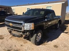 2011 Chevrolet 2500 4x4 Crew Cab Pickup For Parts 