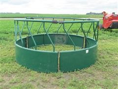 Apple Gate Round Hay Feeder 