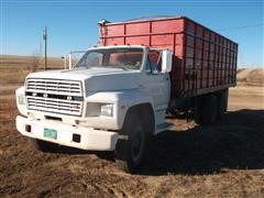 1981 Ford F700 T/A Grain Truck 