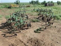 John Deere 42 Front Mount 4R40 Cultivator 