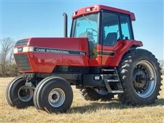 1990 Case Magnum 7110 2WD Tractor 