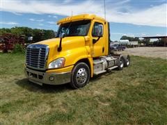 2012 Freightliner T/A Truck Tractor 