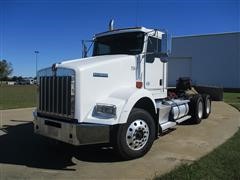 2013 Kenworth T800 Day Cab T/A Truck Tractor 