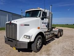 2005 Kenworth T800 Day Cab T/A Truck Tractor 