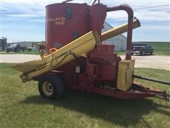 1993 New Holland 358 Grinder Mixer 