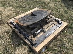 Holland Sliding Fifth Wheel 