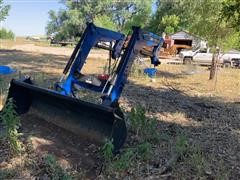 2007 New Holland 820TL Loader 