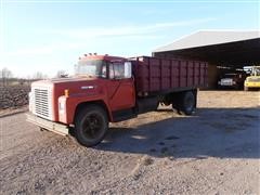 1974 International Loadstar 1600 Grain Truck 