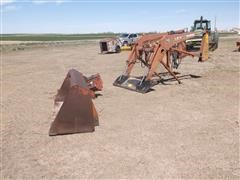 Farmhand F358 Loader 