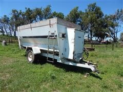 Henke/Buffalo Kwikcutter THMR 2379 Feeder Wagon 