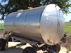 1992 Mid State Tank Stainless Steel 1800-Gal Tank 