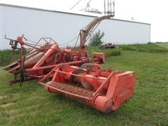 items/e5d90f2b0ab3ea118b710003fff94c59/foxsuper1000silagechopper3row30and7hayhead-13.jpg