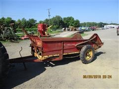 New Holland 202 Manure Spreader 