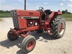 1981 International 786 2WD Tractor 